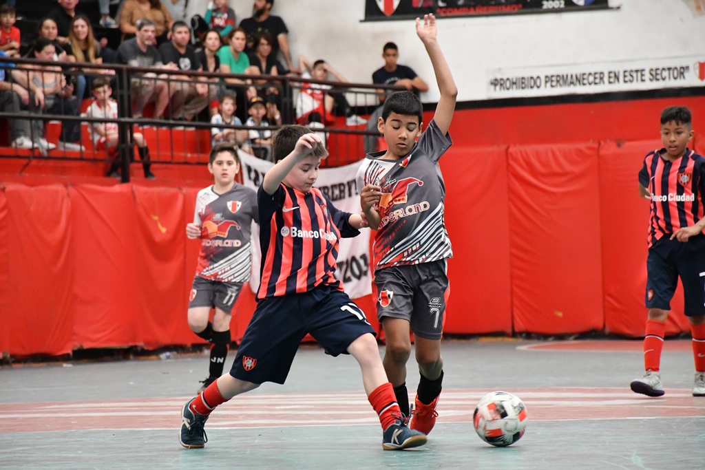 Primeiro dia fecha com 19 jogos e uma chuva de gols