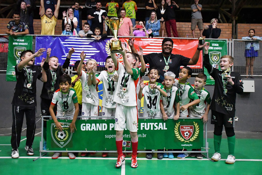 Rodeio Futsal supera Ajaf e levanta a taça na Sub-10